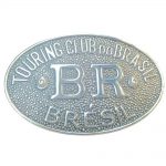 Emblema BR Touring em metal cromado, Prata, Deverá ser fixado no suporte do para choque reto do Fusca 1970 segunda série até 1986. Fácil instalação zedofusca